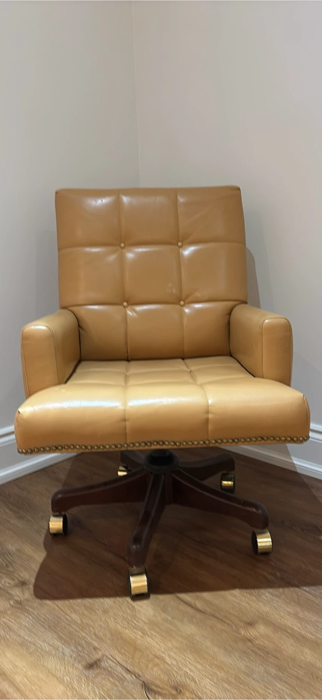 NEW Tan Faux Leather Tufted Office Chair minor scratches