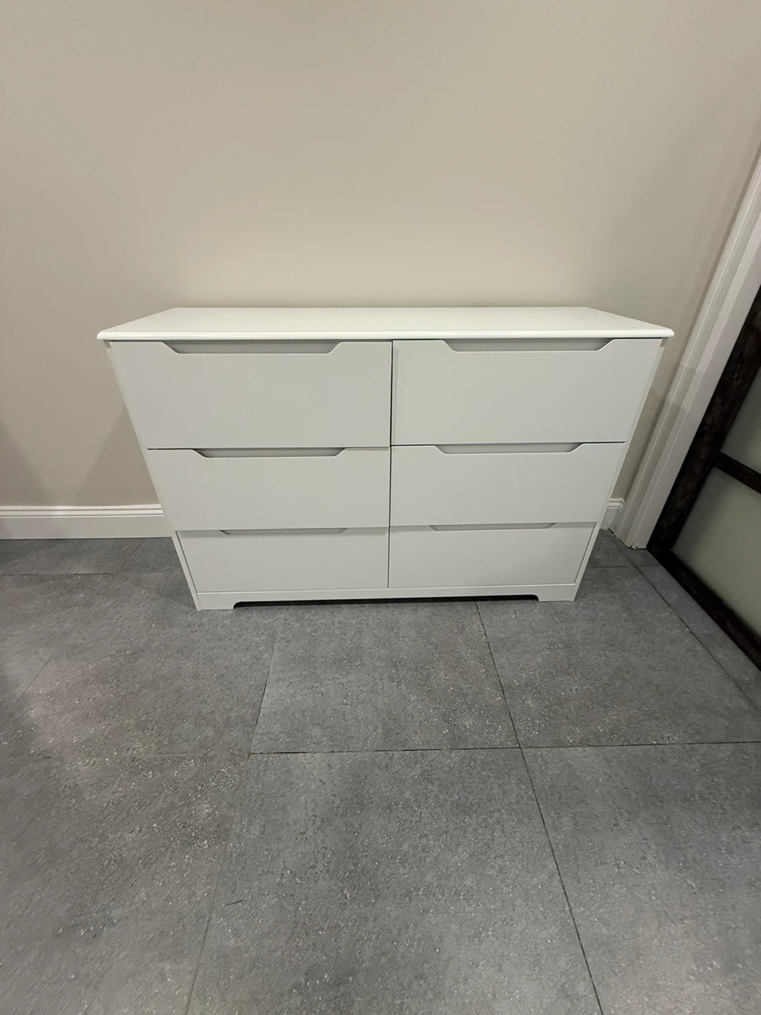White 6-Drawer Dresser
