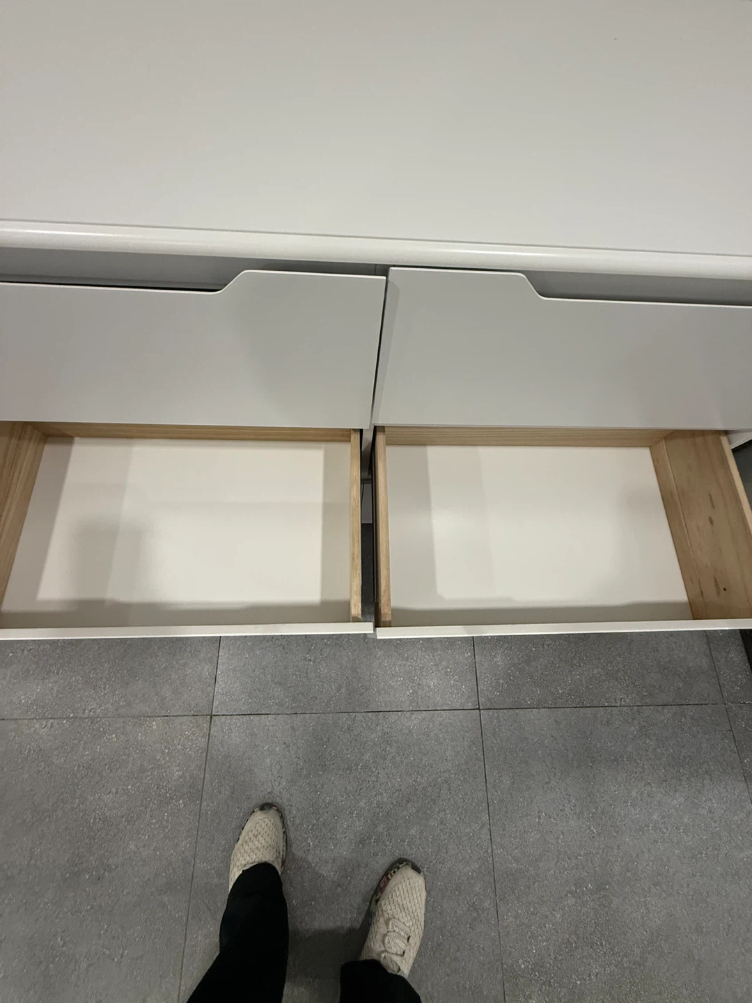White 6-Drawer Dresser - photo 2