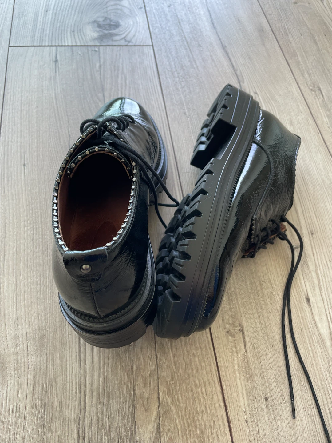 Browns Black Patent Leather Lace-Up Shoes - photo 4