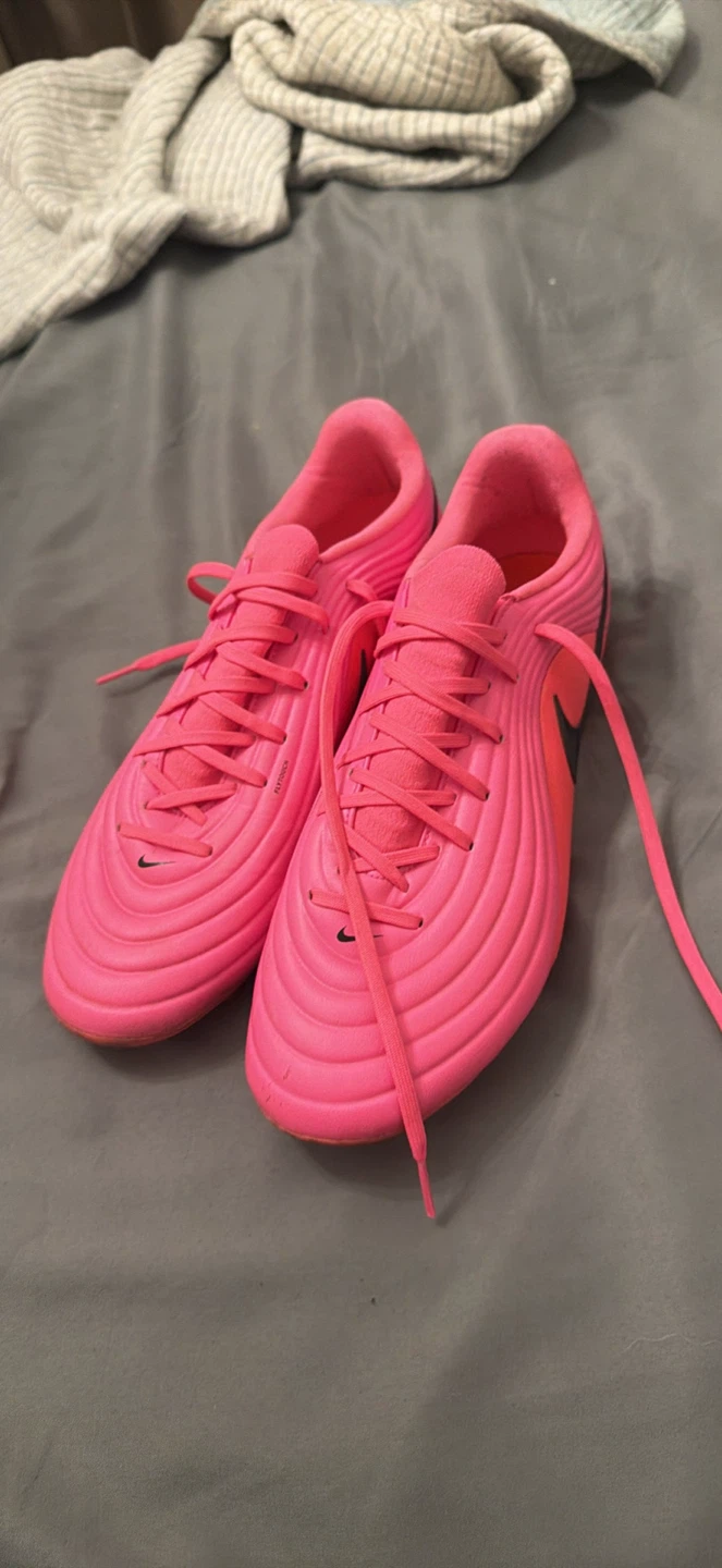 Nike Ti-Empo maestro size 12 Academy