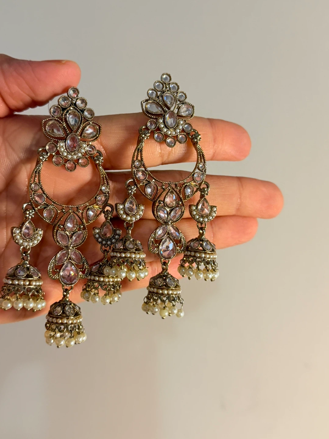 Traditional Kundan Style Jhumka Earrings