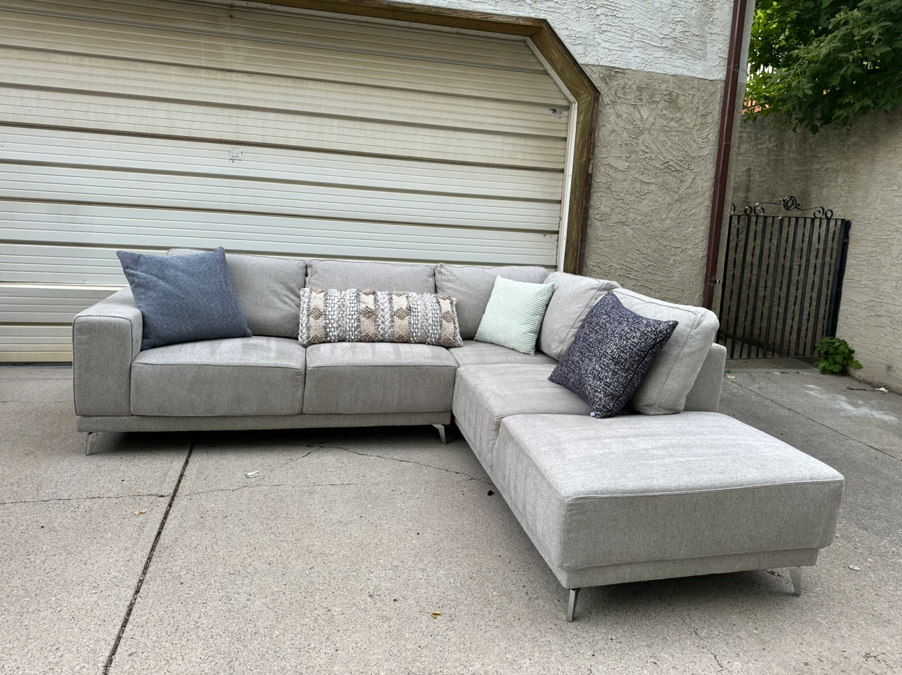 THE BRICK - Large Light Grey Modern 2-Piece Sectional Sofa - photo 2