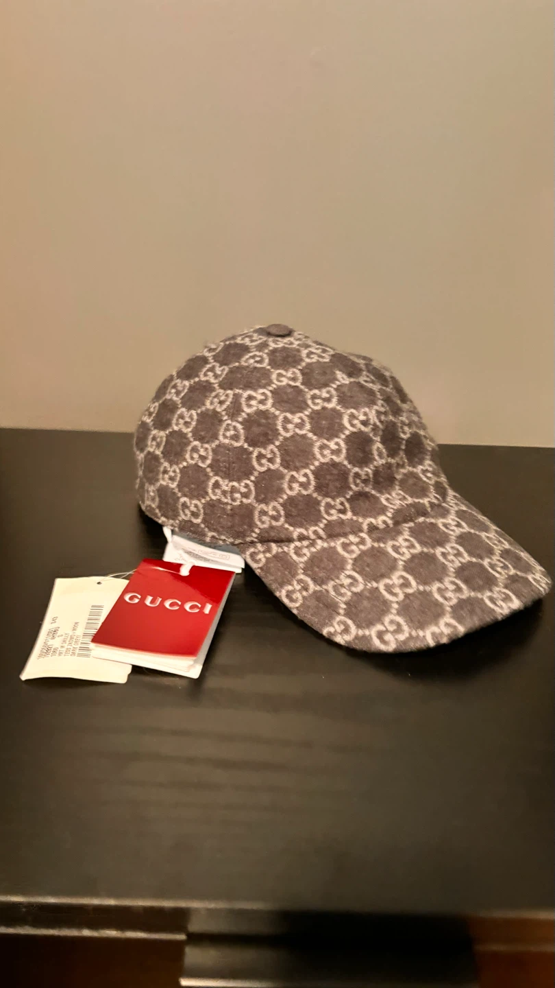 *authentic* Gucci GG Monogram Baseball Cap