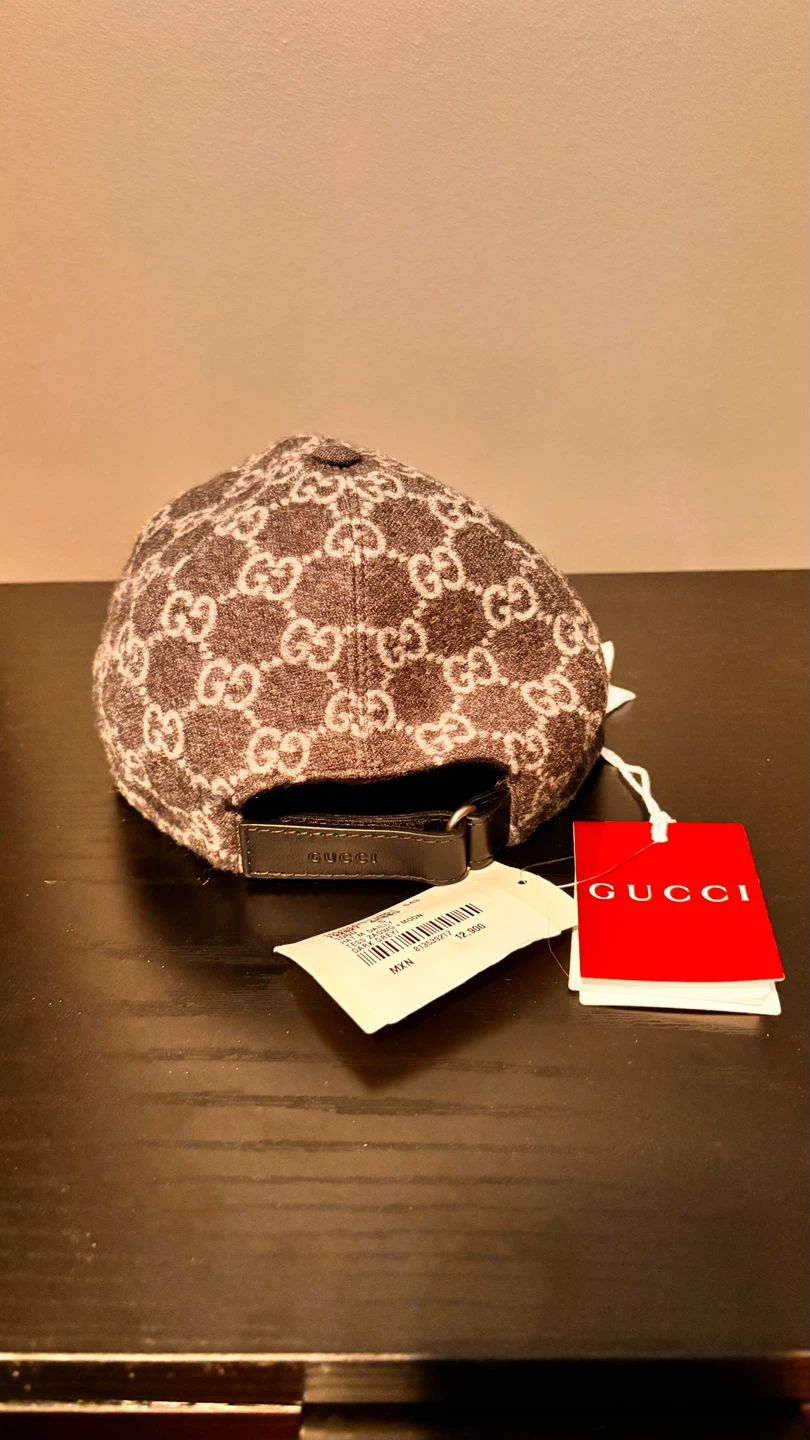 *authentic* Gucci GG Monogram Baseball Cap - photo 3