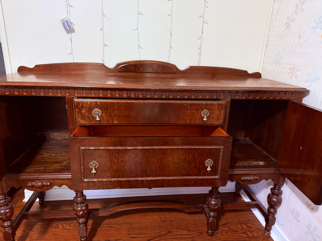 Vintage Solid Wood Sideboard - photo 4