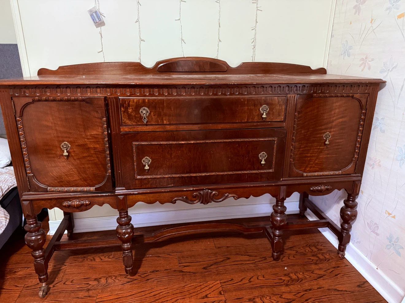 Vintage Solid Wood Sideboard - photo 5