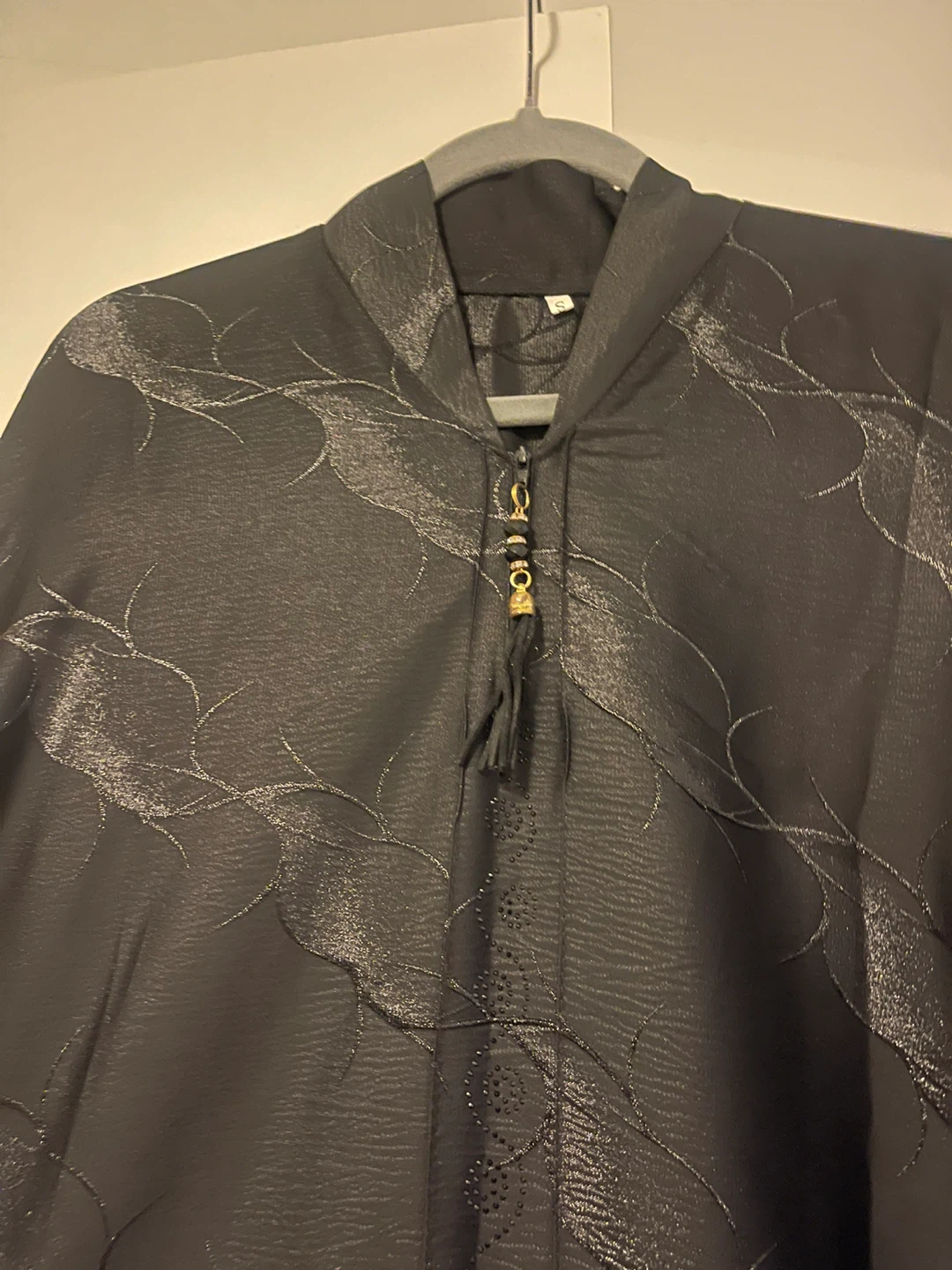 Saudi Black Kaftan with Embroidered Detail - photo 3