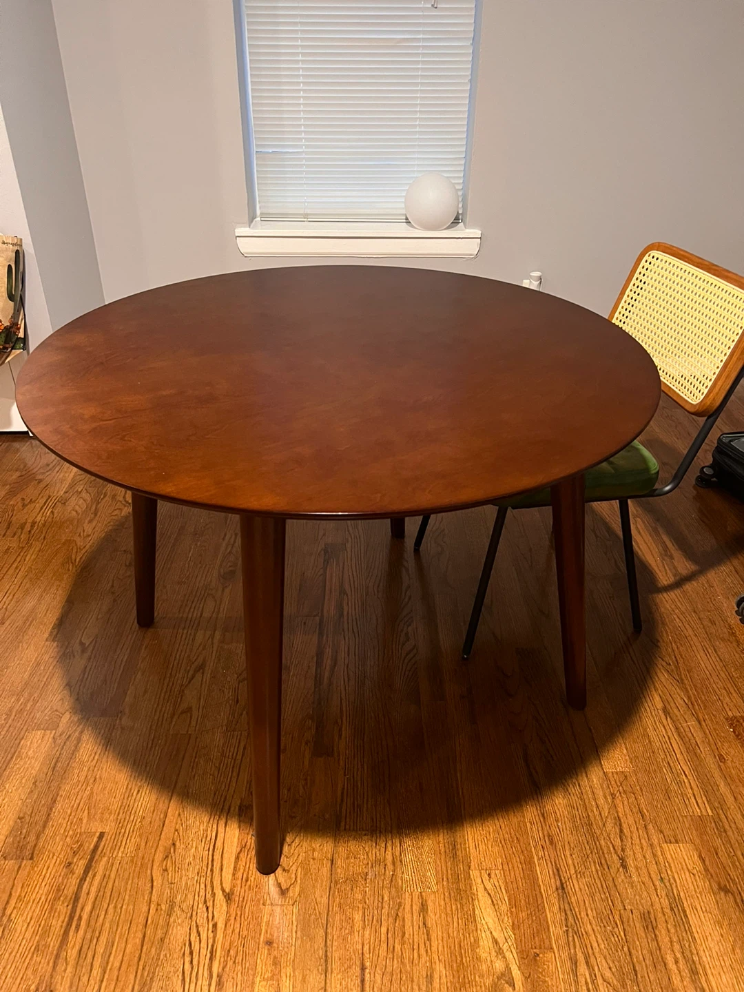 Round Wood Dining Table
