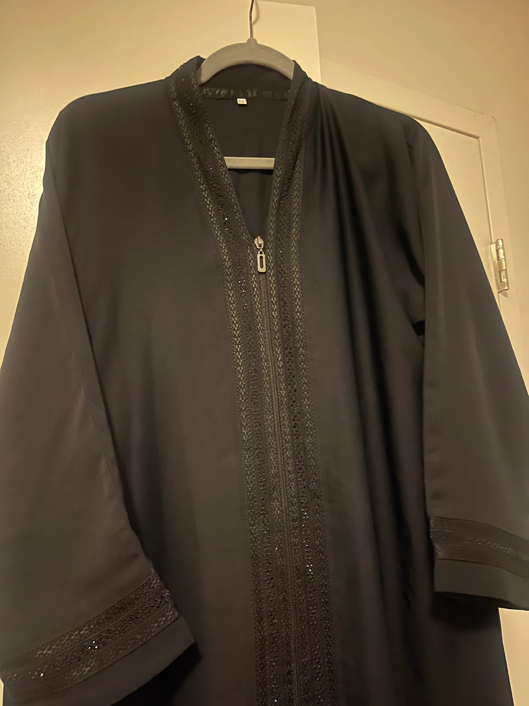 Saudi Black Abaya with Embellishments - photo 2