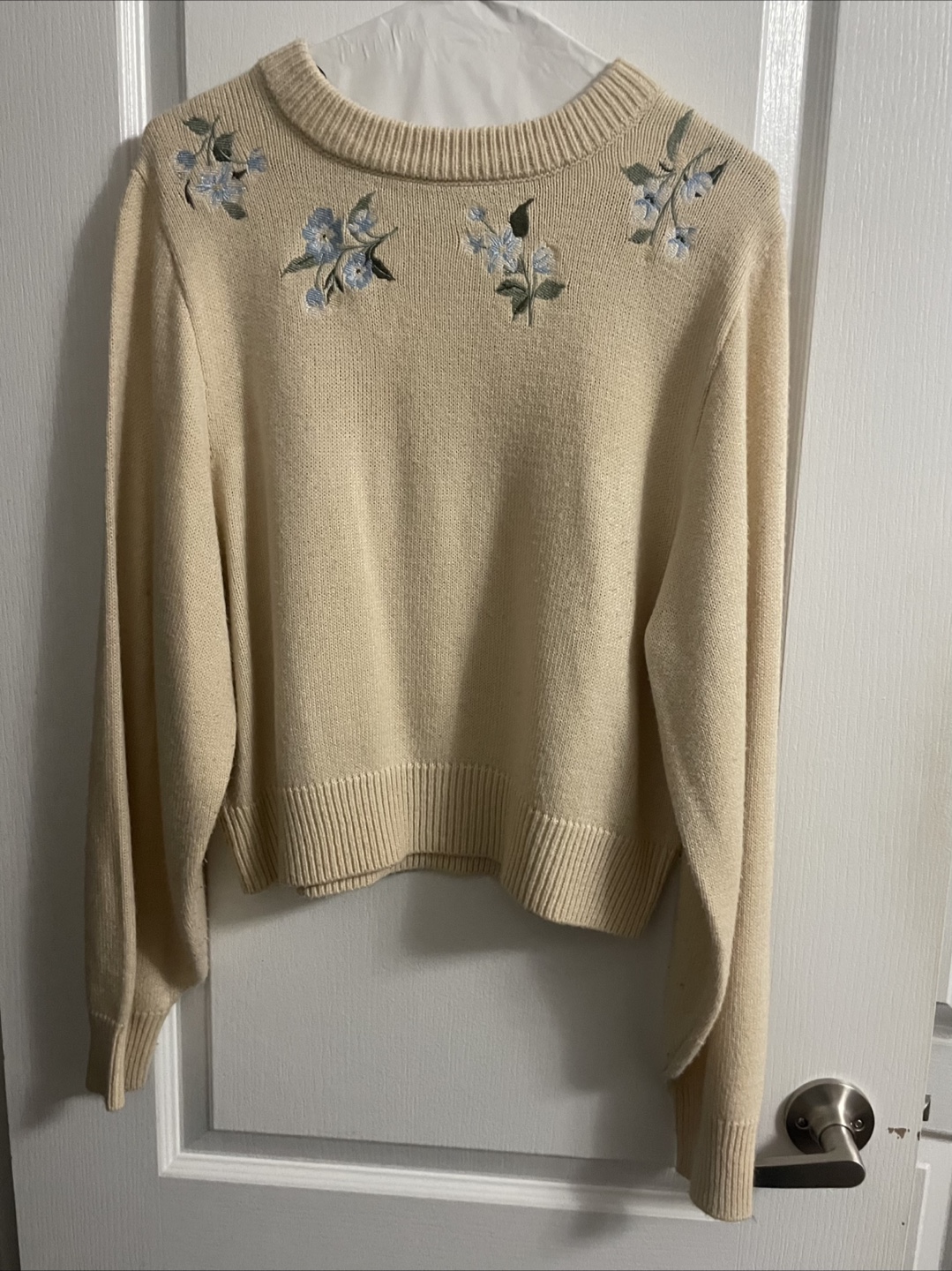 Women’s sweater