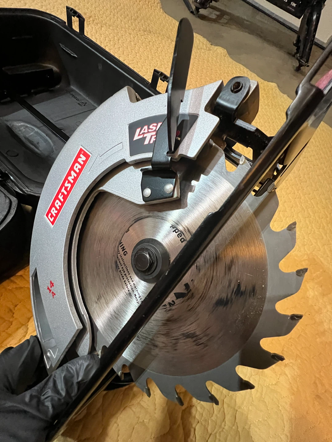 Craftsman 14-Amp Circular Saw - photo 4