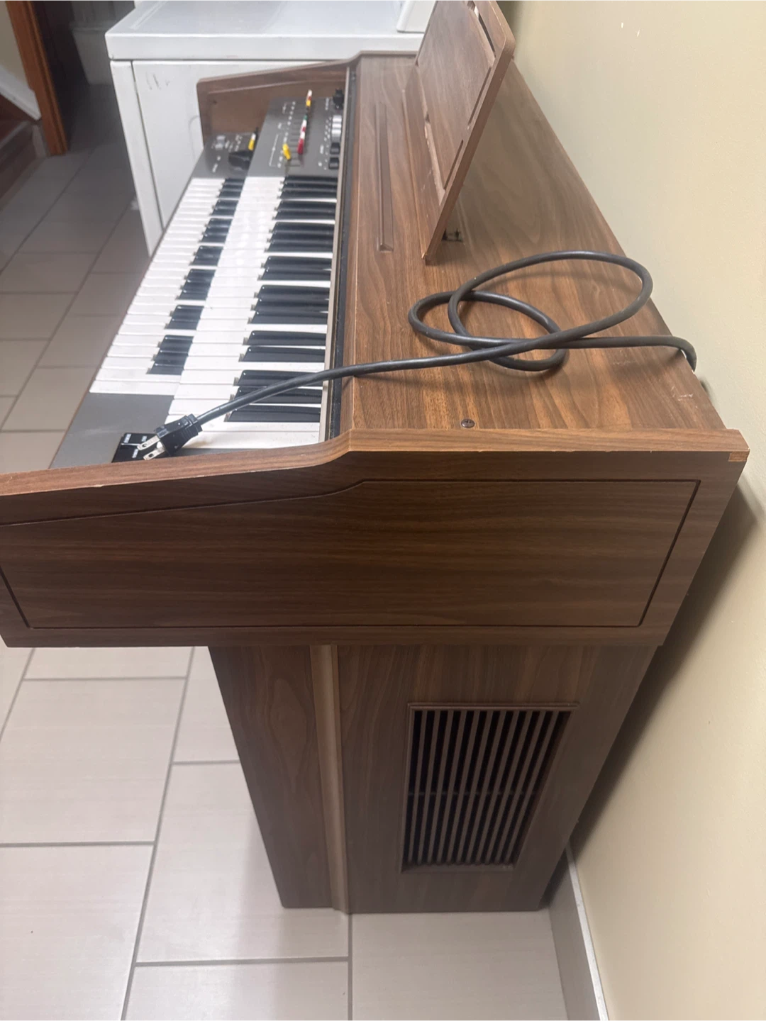 Vintage Yamaha Electric Organ - photo 4