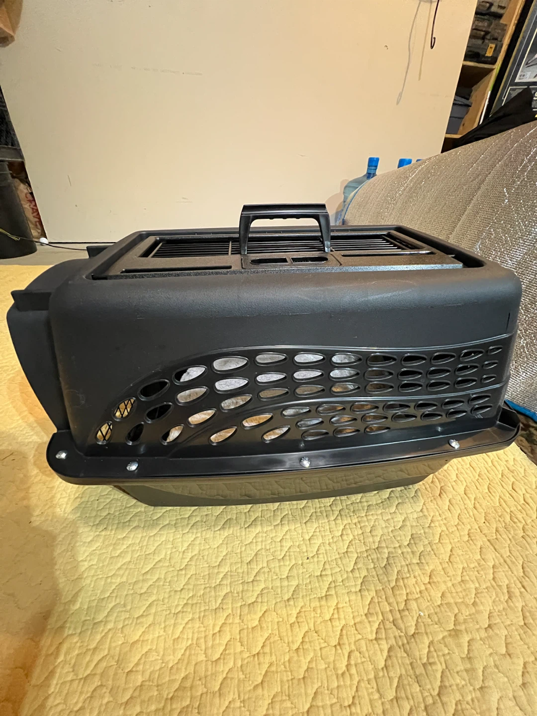 Petmate 2 Door Top-Load Kennel with cushion