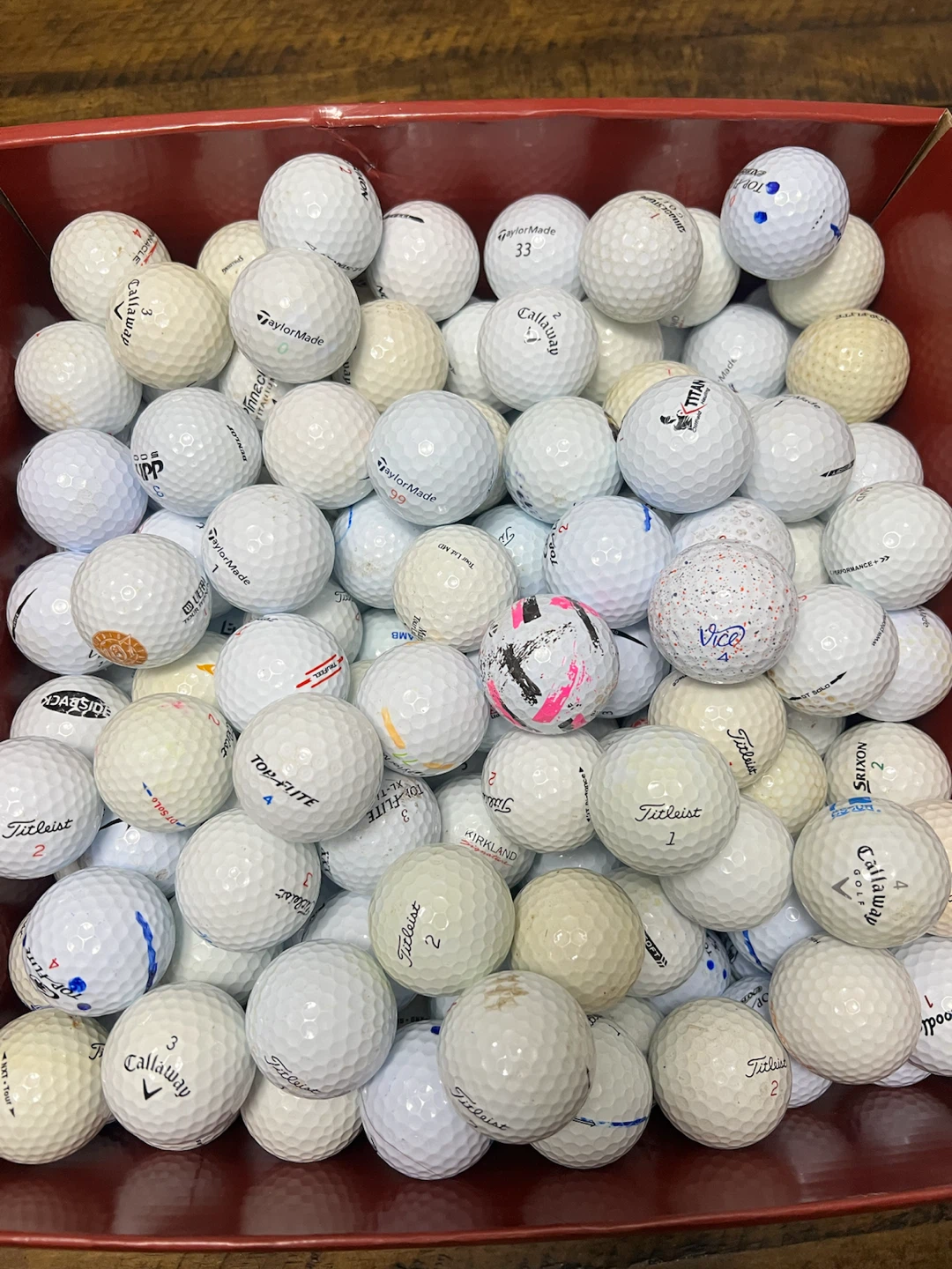 200pcs. Assorted Used Golf Balls - photo 2