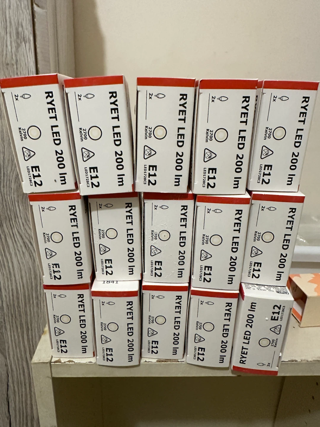 66 IKEA RYET LED 200lm E12 Light Bulbs (2 Pack) - photo 5