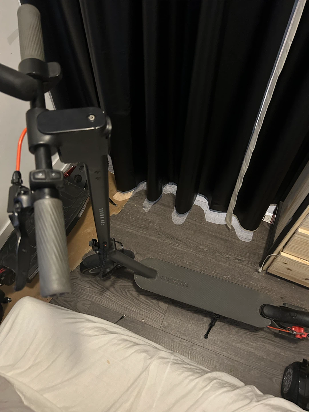 5TH WHEEL Electric Scooter - photo 4
