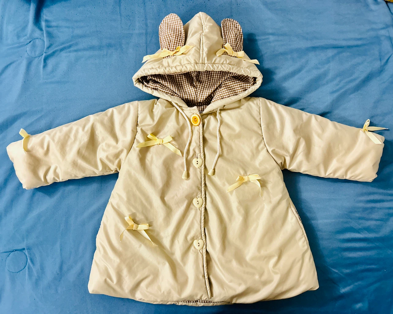 Bunny Ear Hooded Winter Coat，Size 2T–4T)