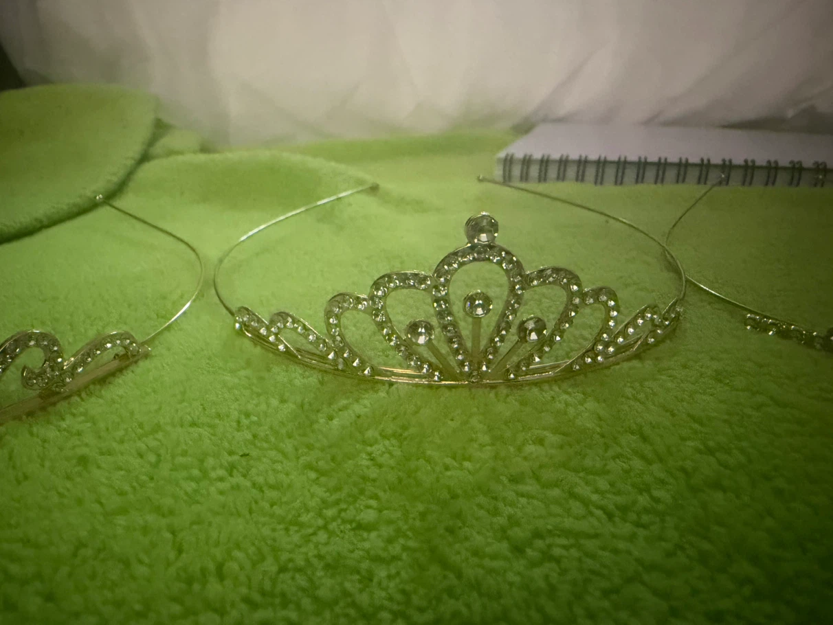 6 Sparkly Tiara Crown - photo 4