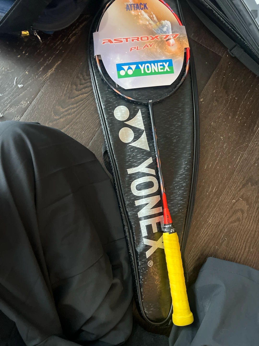 Yonex Astrox 77 Play Badminton racket