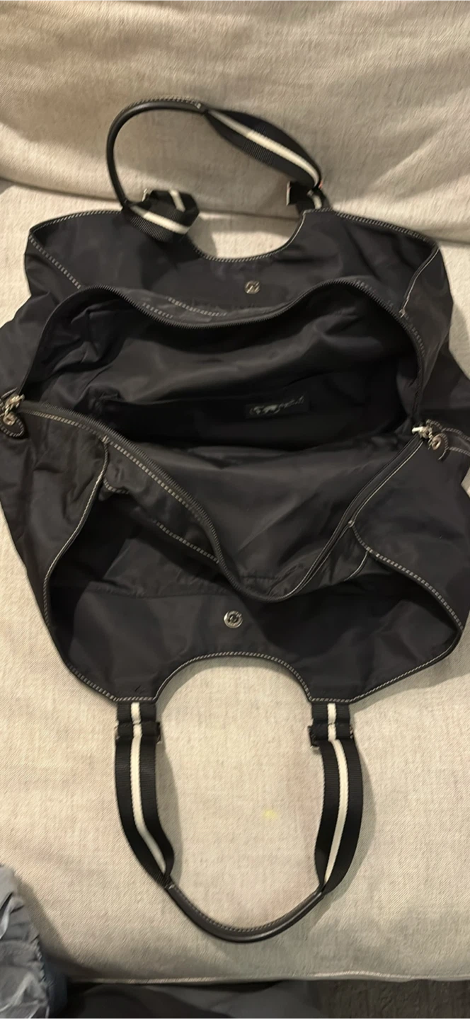 Black Agnes b voyage Shoulder Bag - photo 3
