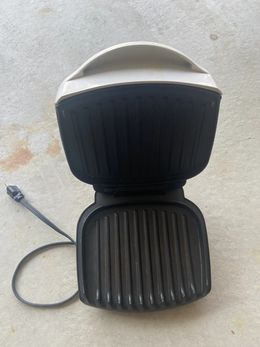 George Foreman Lean Mean Fat Grilling Machine - photo 2