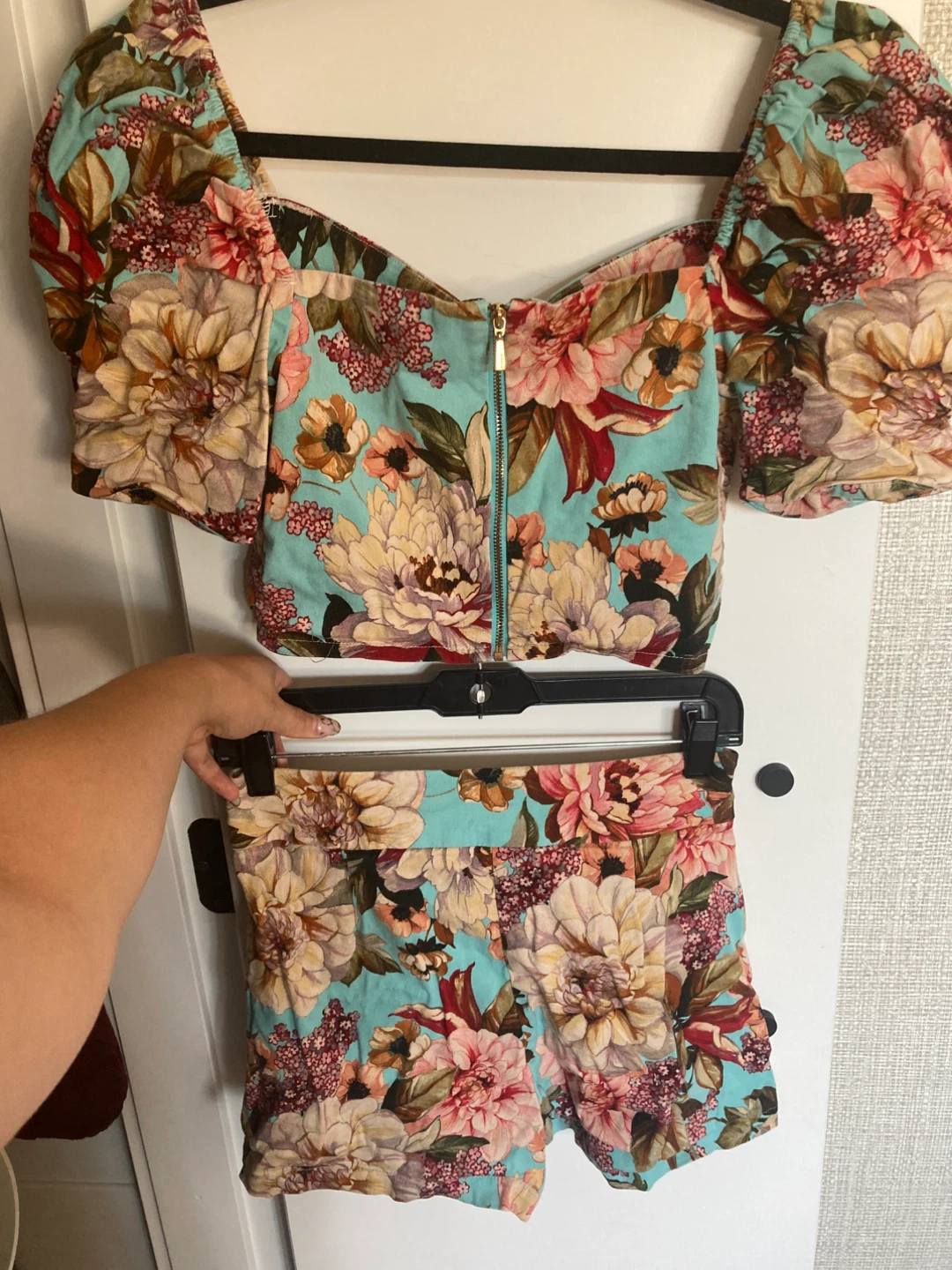 Studio F Floral Crop Top & Shorts Set - photo 3