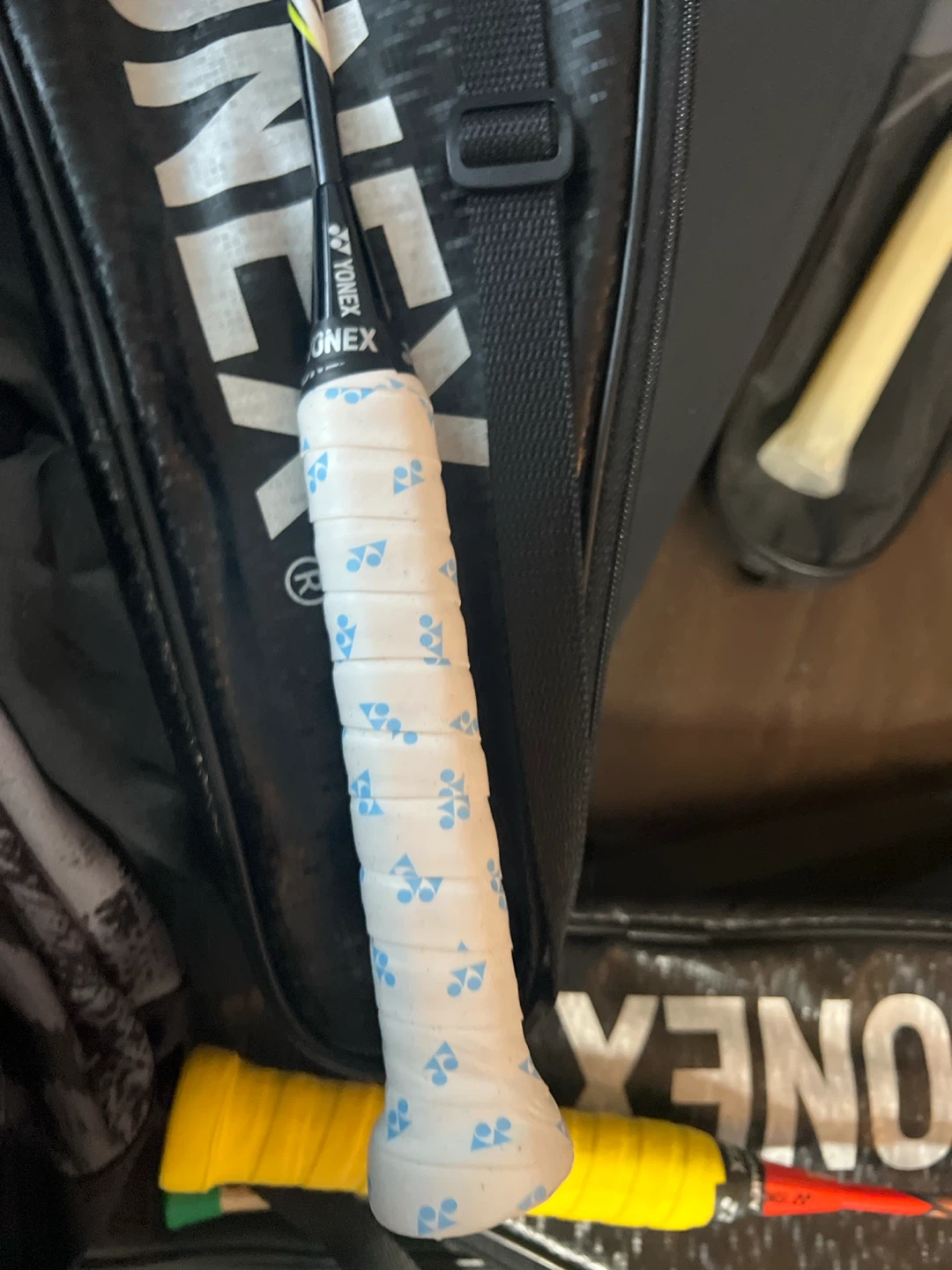 Yonex Astrox 99 play - photo 2