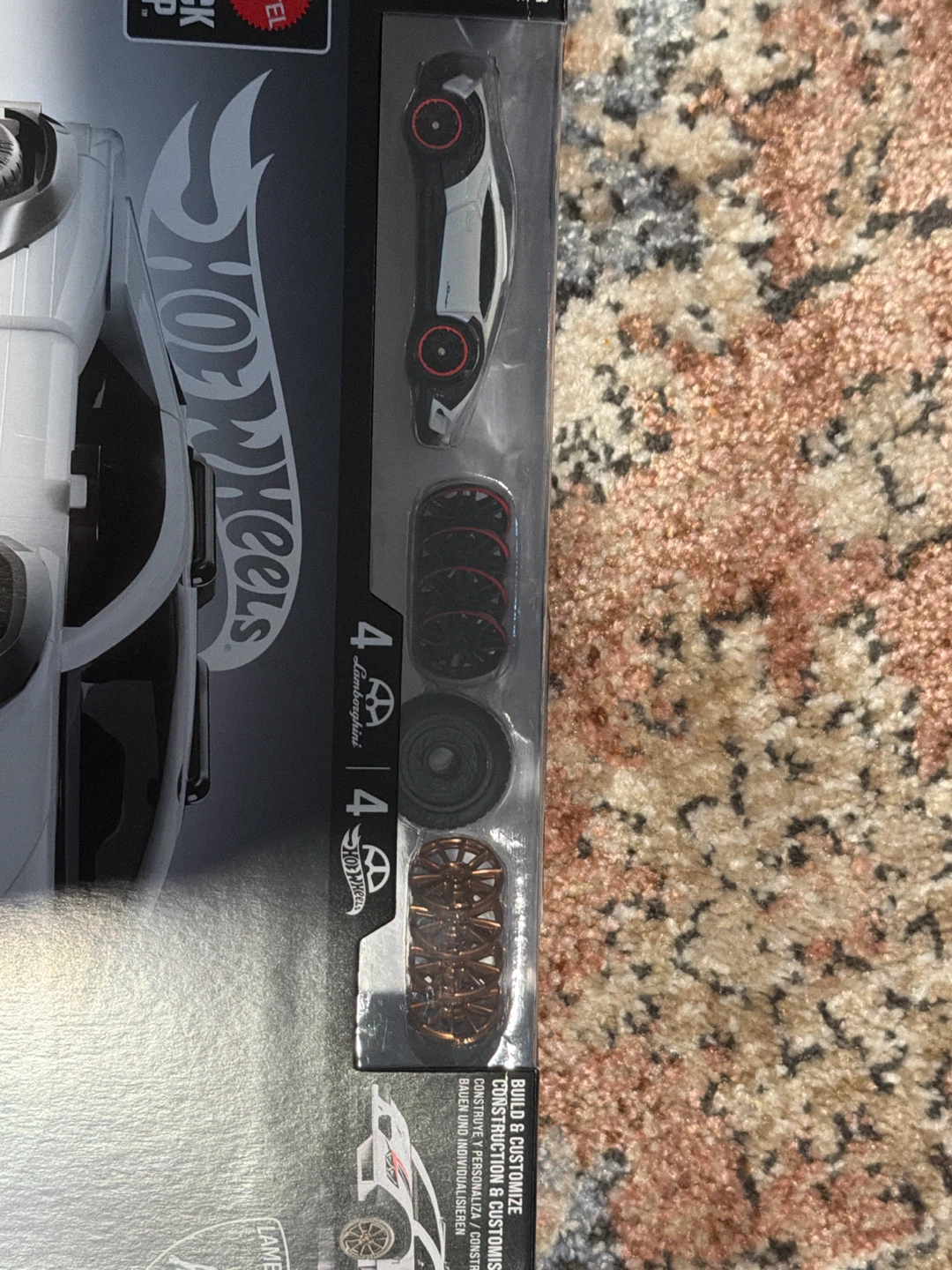 Hot Wheels Brick Shop Lamborghini Huracán Sterrato - photo 4