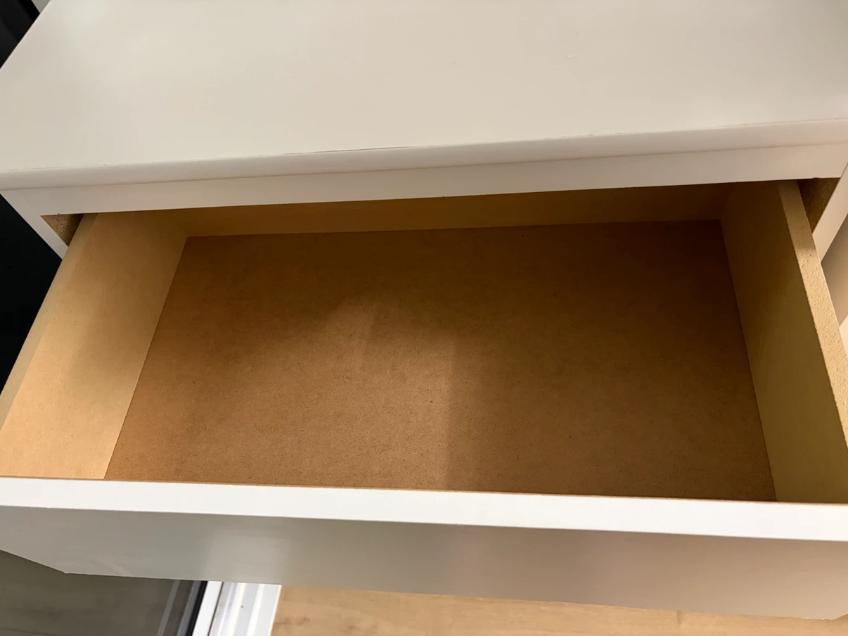 White 4-Drawer Dresser - photo 2