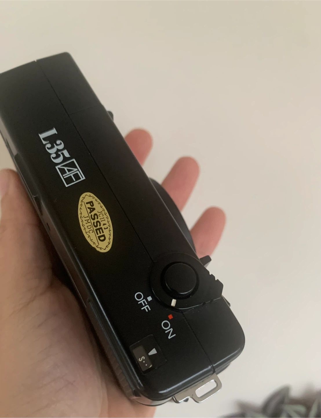 Nikon L35AF 35mm Film Camera - photo 2