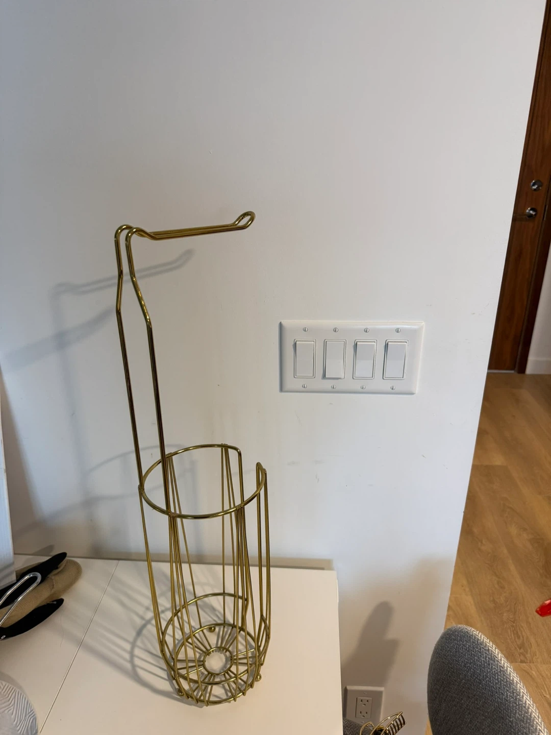 Gold Metal Freestanding Toilet Paper Holder - photo 2