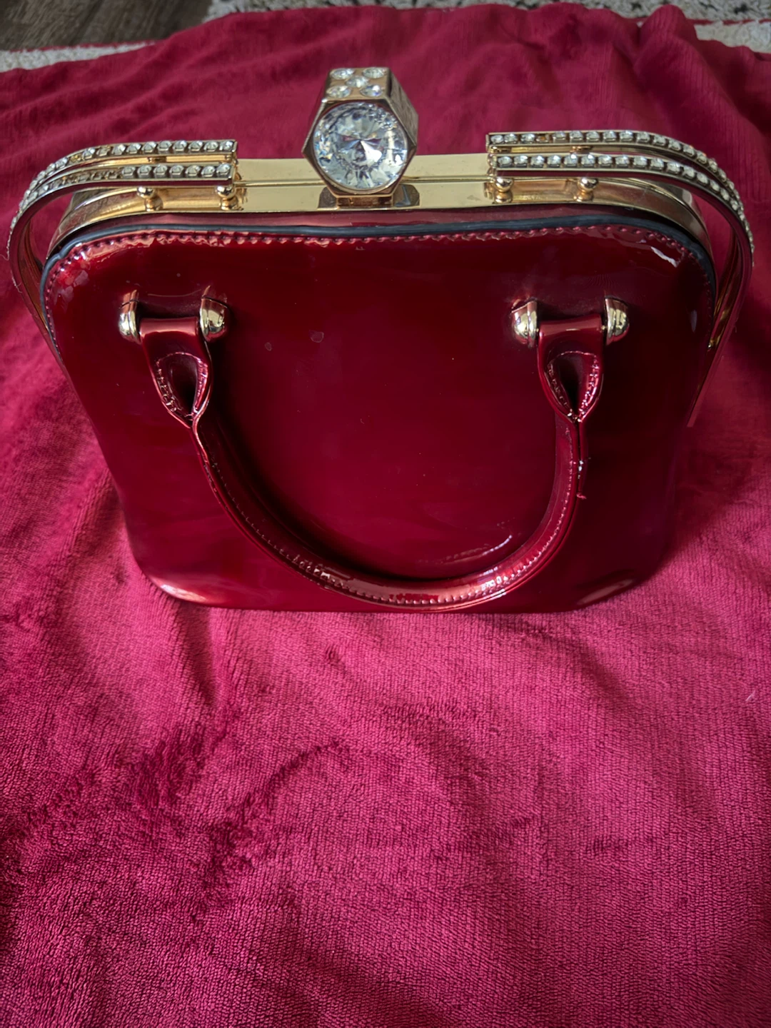 Red patent leather handbag with rhinestone accents - photo 4