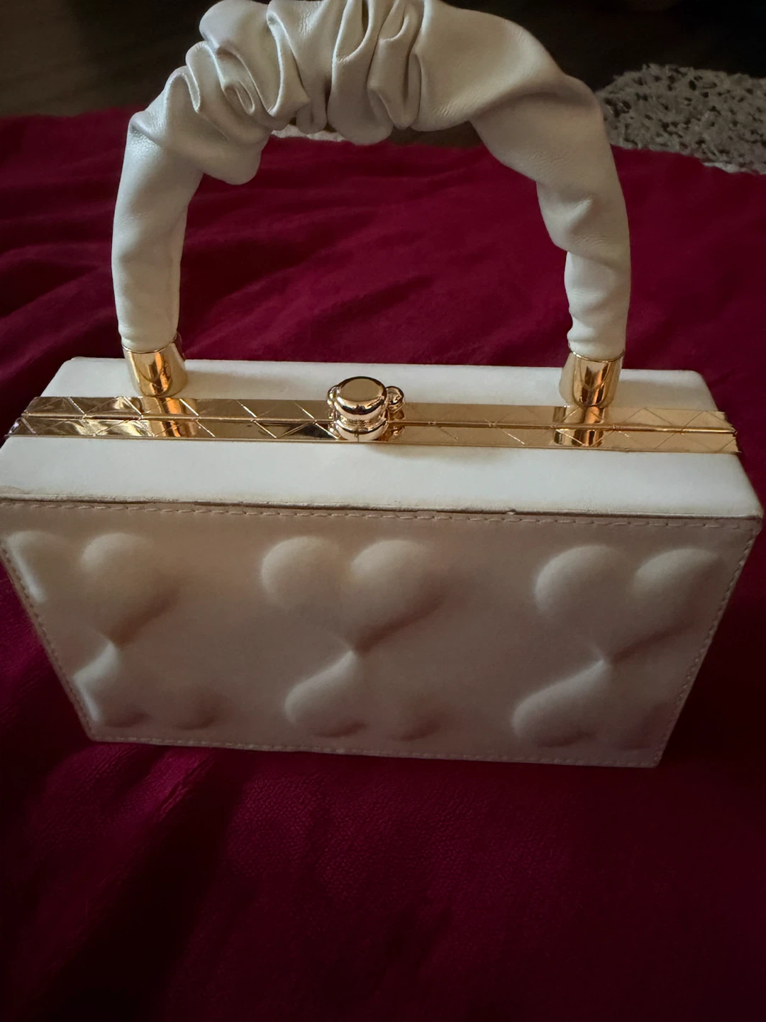 White Heart-Embossed Box Clutch Handbag - photo 3