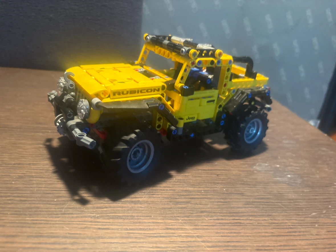 LEGO Technic Jeep Wrangler Rubicon