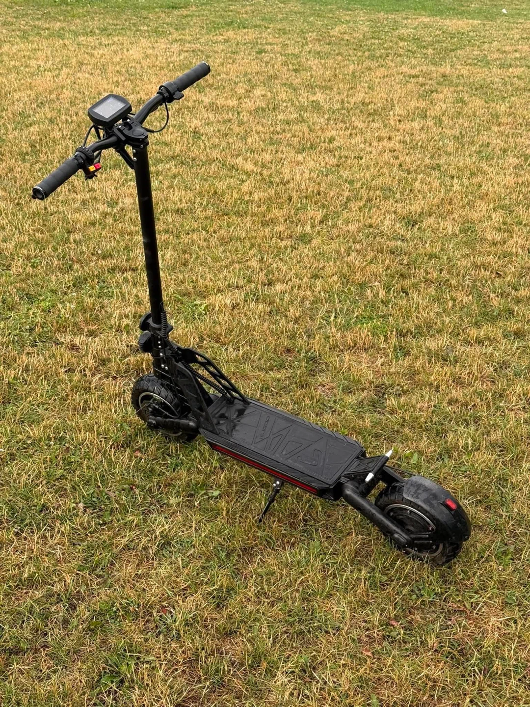 KUGOO Electric Scooter - photo 2