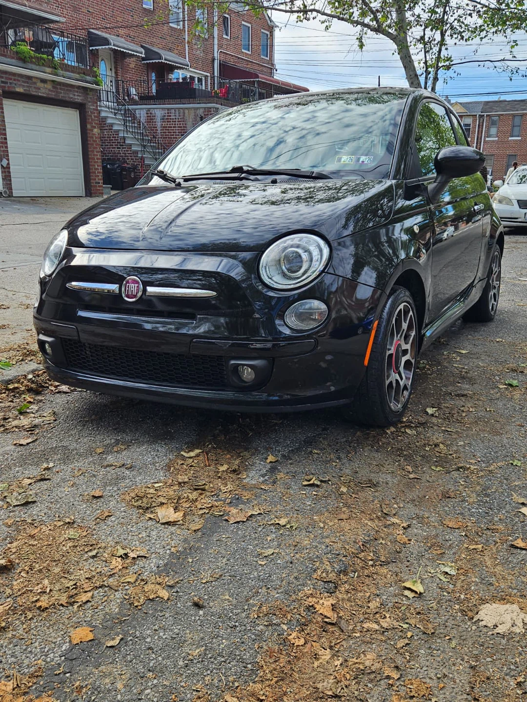 Black Fiat 500