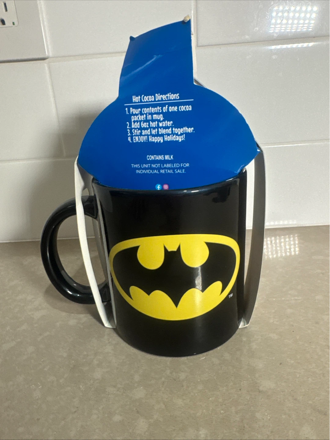 Batman Mug with Cocoa Mix - photo 4
