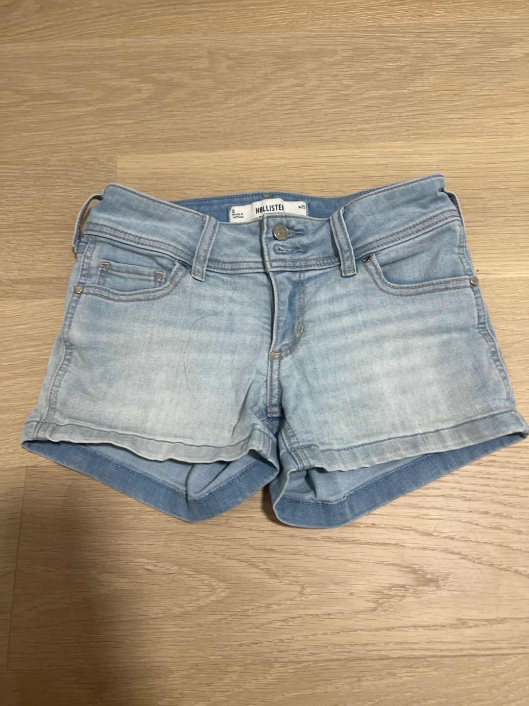 Hollister Low-Rise Shortie Shorts Size 0