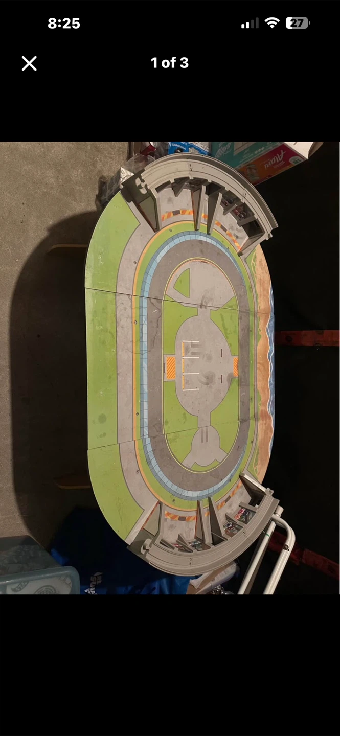 Disney Pixar Cars Wooden Racetrack Table