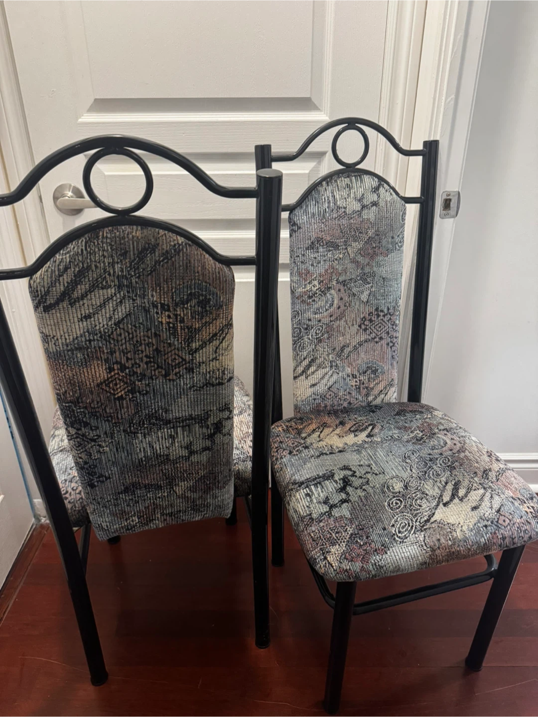 Two Reflections Furniture Dining Chairs - photo 2