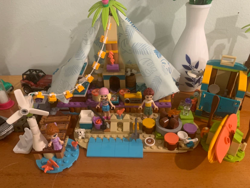 LEGO Friends Beach Glamping