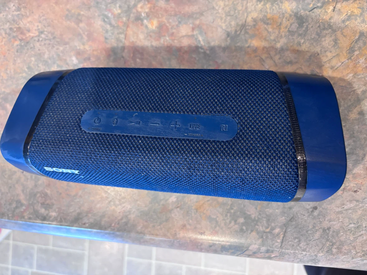 Sony SRS-XB33 Portable Bluetooth Speaker - photo 4