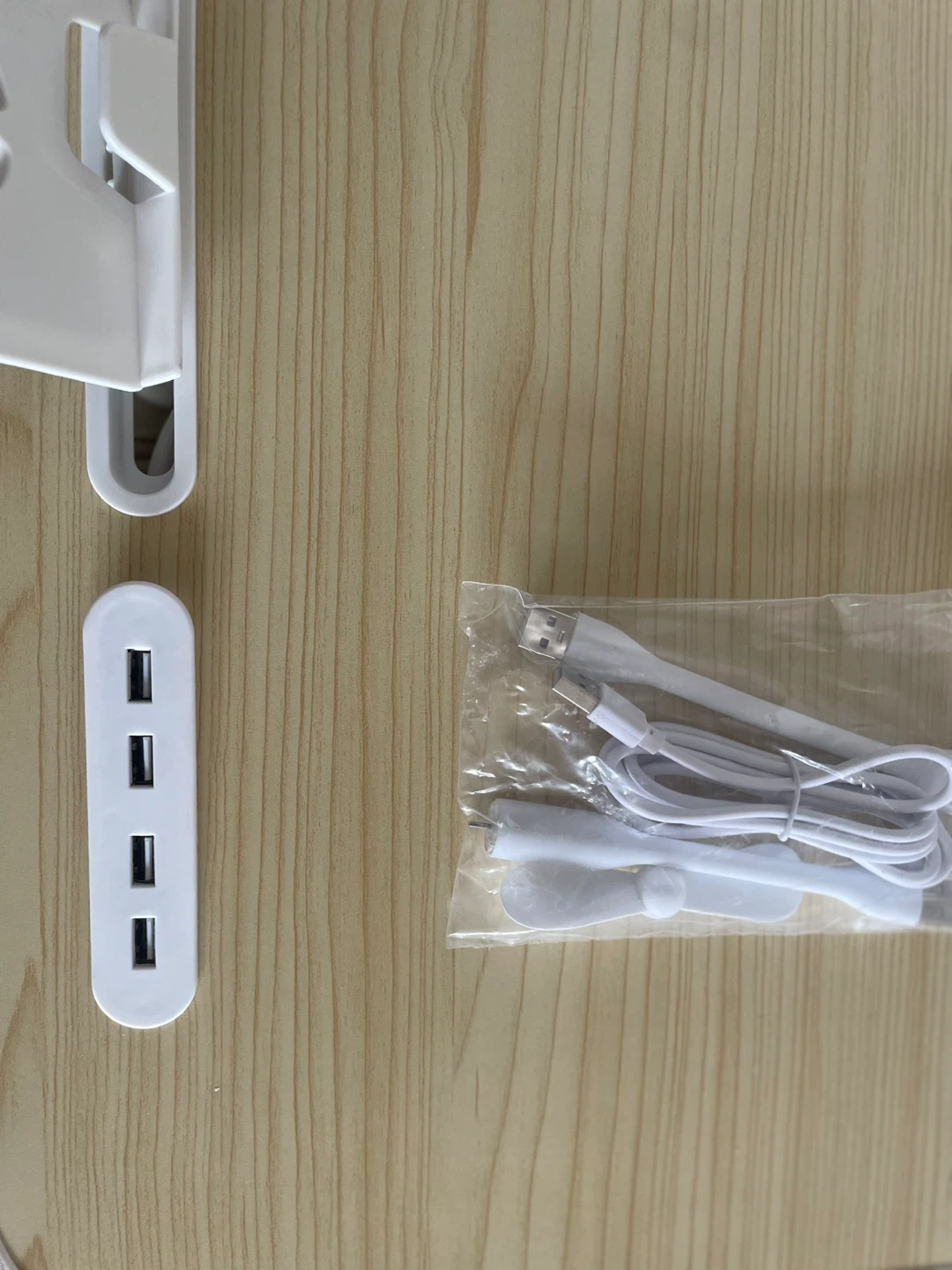 Adjustable Laptop Bed Tray with USB Ports and Fan - photo 5