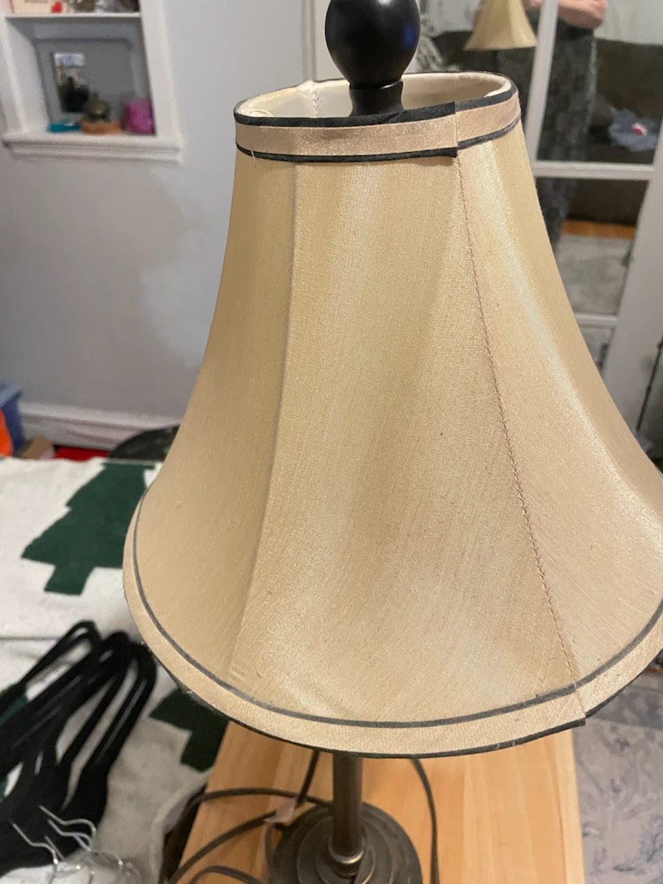 Classic Metal Table Lamp with Fabric Shade - photo 3