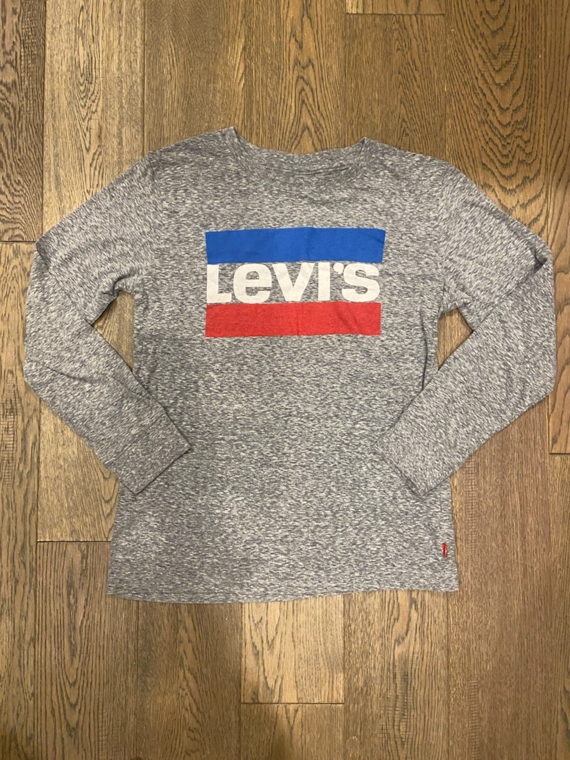 EUC: Levi's Boys Long Sleeve T-Shirt Size L (12-13yrs)