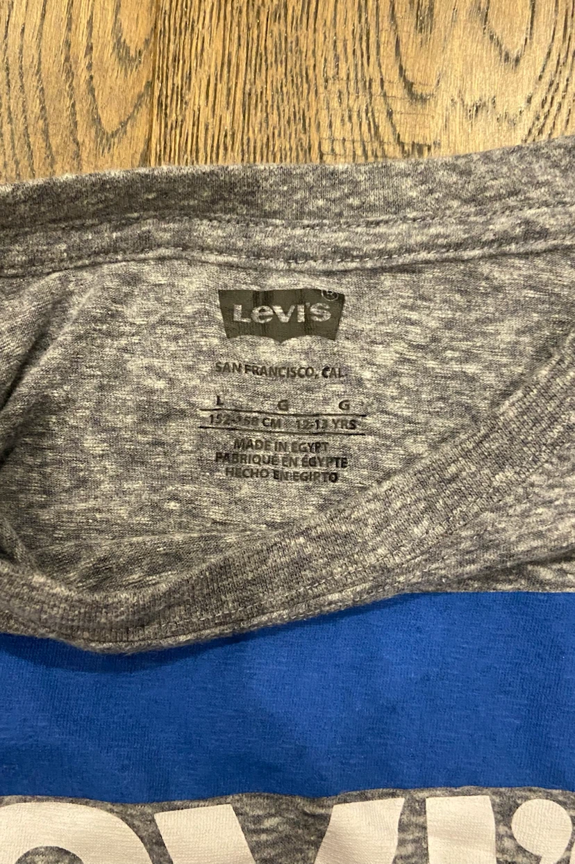 EUC: Levi's Boys Long Sleeve T-Shirt Size L (12-13yrs) - photo 4