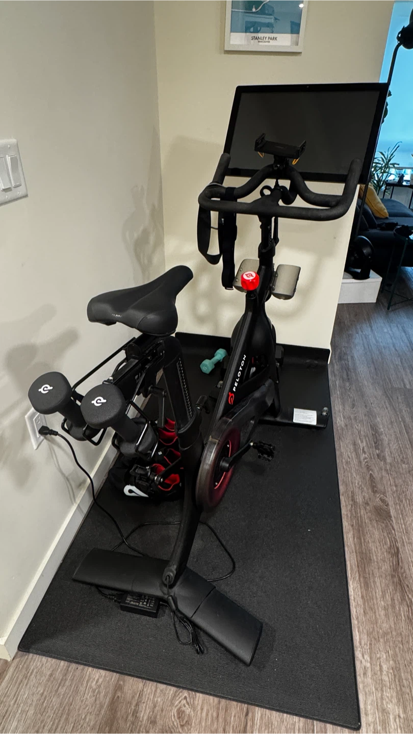 Peloton Original Bike Bundle - photo 4