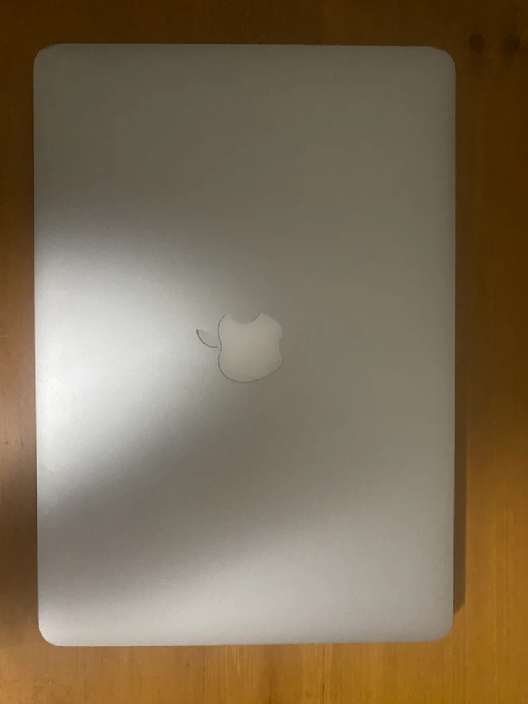 Apple MacBook Laptop