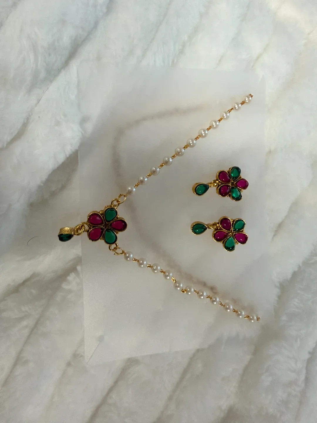Gold-tone Flower Necklace and Earrings Set - photo 2